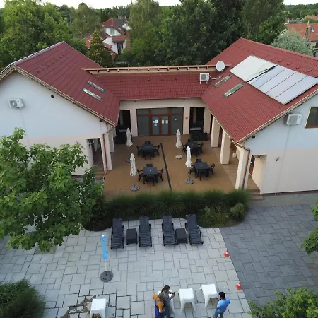 Hortobagyi Kemences Vendeghaz Apartment Exterior photo