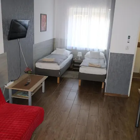 Hortobagyi Kemences Vendeghaz Apartment Exterior photo